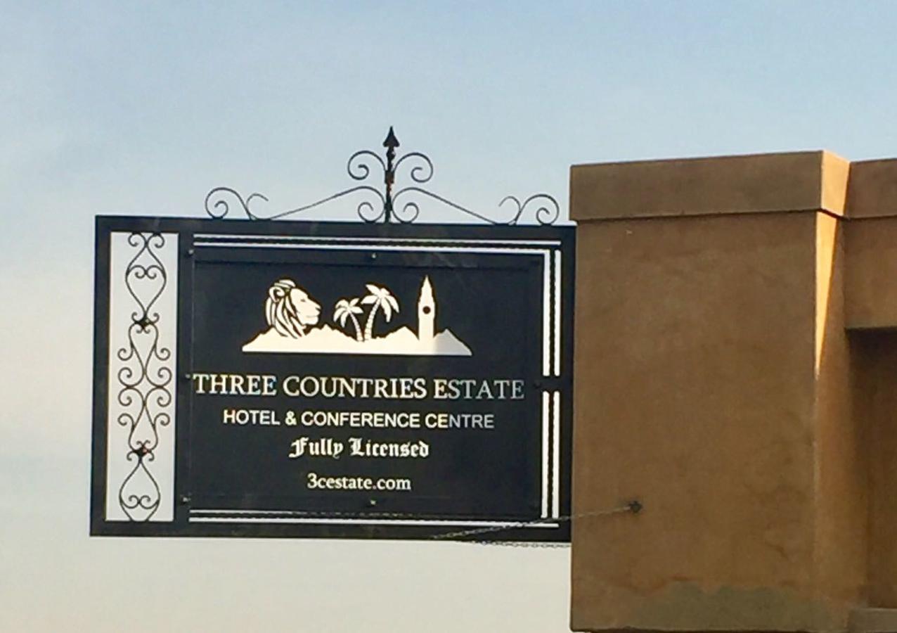 伯诺尼 The Three Countries Estate酒店 外观 照片